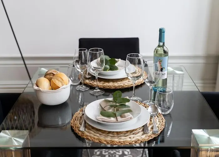 Contemporary In Center