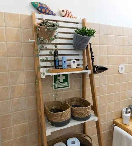 Contemporary In Center Appartamento