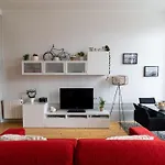 Contemporary In Center Oporto