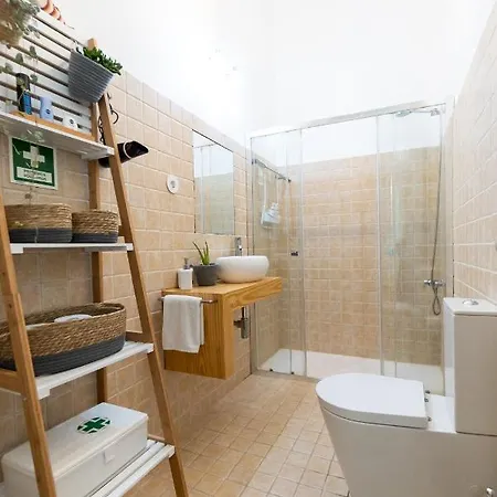 Contemporary In Center Apartment Porto