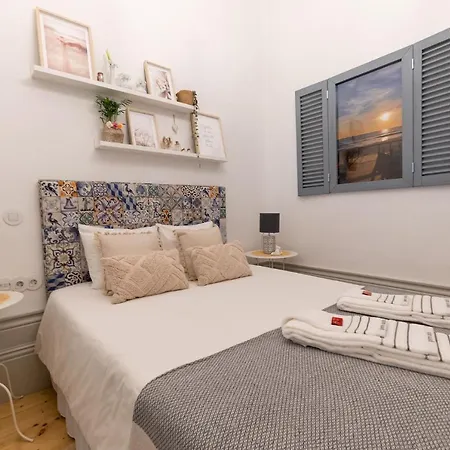 Apartment Contemporary In Center