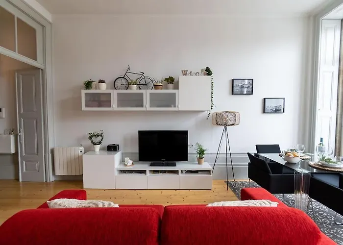 Contemporary In Center Porto