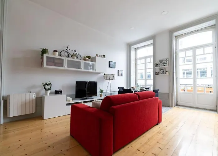 Contemporary In Center *